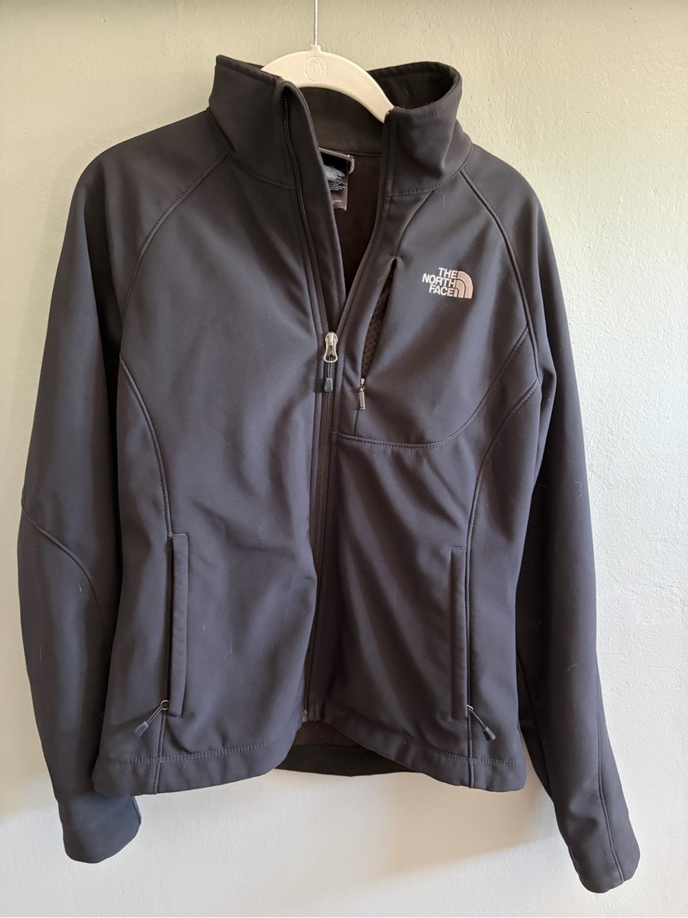 The North Face Women’s Black Softshell Utility Jacket